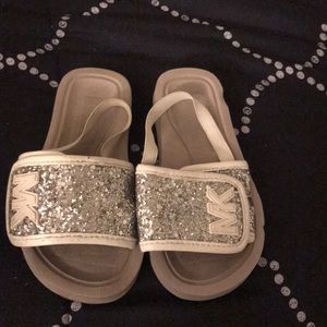 ✨Michael Kors Toddler girl Sandal